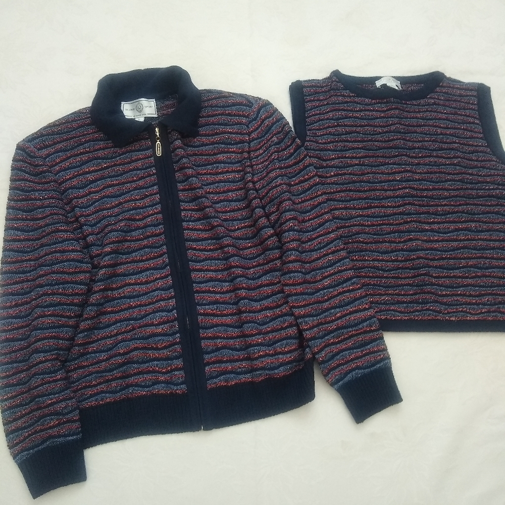 2 piece St John wool metallic textured knit zip front jacket & top